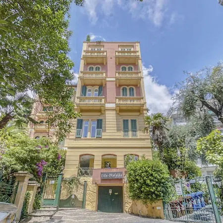 Modern In Near Seabeach Apartment *