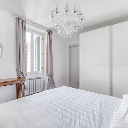Apartment Modern In Near Seabeach
