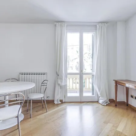 Modern In Near Seabeach Apartment Sanremo