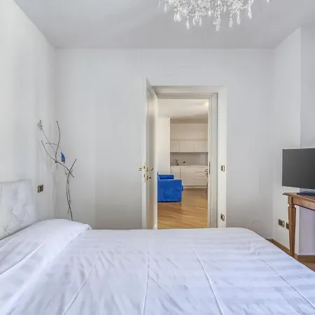 Modern In Near Seabeach Apartment Sanremo